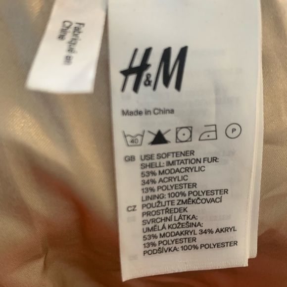 Faux Fur Shawl Scarf - Picture 3 of 3